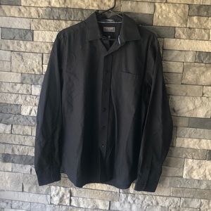 Chaps Slim Fit Wrinkle Free Dress Shirt. EUC